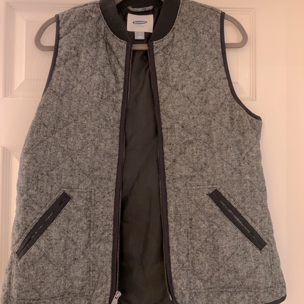 Old Navy Fleece Sweater Vest Medium